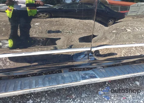 2014 GMC Sierra 1500 Denali z USA, uszkodzony, nr VIN 3GTU2WEC7EG382130